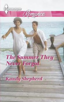 Mass Market Paperback The Summer They Never Forgot [Large Print] Book