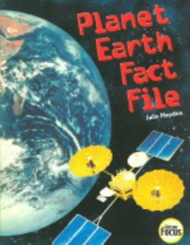 Paperback Planet Earth Fact File: Yr Level 3 (Nelson Focus) Book