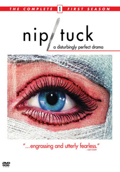DVD Nip/Tuck: The Complete First Season Book