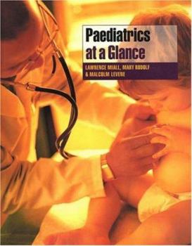 Paperback Paediatrics at a Glance Book