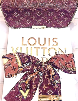 Paperback Louis Vuitton Marc Jacobs Book Wrapped in Louis Vuitton Scarf: BLANK composition notebook 8.5 x 11, 118 DOT GRID PAGES (luxury pop art) Book