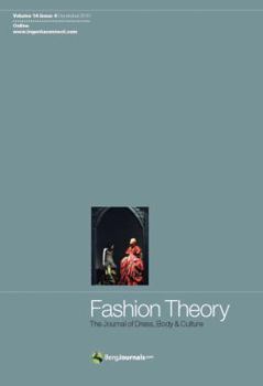 Paperback Fashion Theory Volume 14 Issue 4: The Journal of Dress, Body and Culture Book