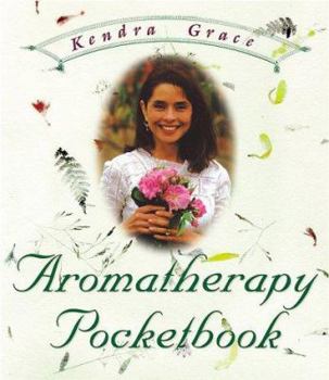 Paperback The Aromatherapy Pocket Book: F Book