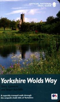 Paperback Yorkshire Wolds Way [Unknown] Book