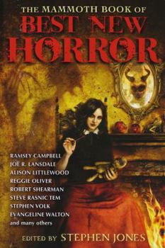 Paperback The Mammoth Book of Best New Horror, Volume 24 Book