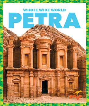 Paperback Petra Book