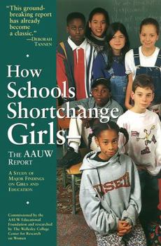 Paperback How Schools Shortchange Girls Book