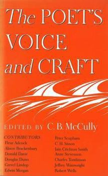 Paperback The Poet's Voice and Craft Book