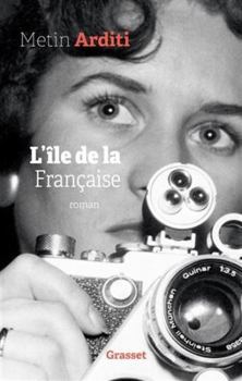 Paperback L'île de la Française [French] Book