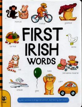 Board book First Irish Words (Irish Edition) [Irish] Book