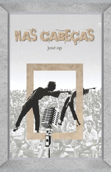 Paperback Nas Cabeças [Portuguese] Book