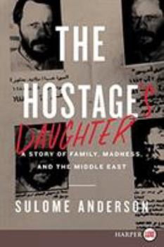 Paperback Hostage's Daughter [Large Print] Book