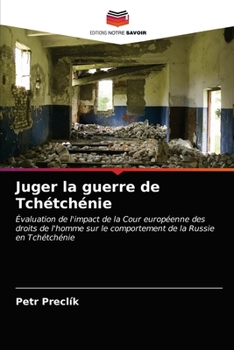 Paperback Juger la guerre de Tchétchénie [French] Book