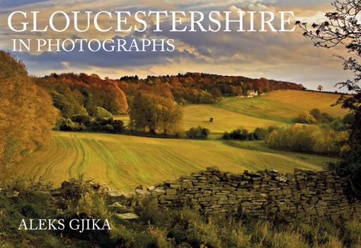 Paperback Gloucestershire in Photographs Book