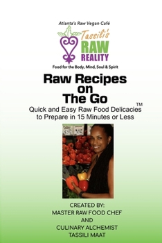 Paperback Raw Recipes On the Go Book