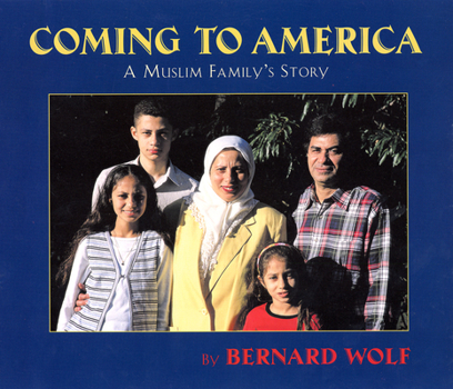 Paperback Coming to America: A Muslim Family's Story Book