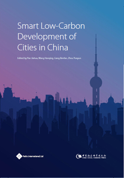 Hardcover Smart Low-Carbon Development of Cities in China Book