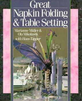 Paperback Great Napkin Folding & Table Setting Book