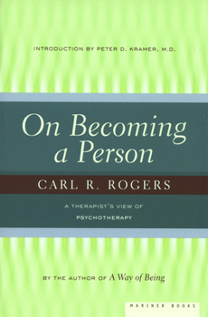 Paperback On Becoming a Person: A Therapist's View of Psychotherapy Book