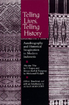 Paperback Telling Lives, Telling History Book