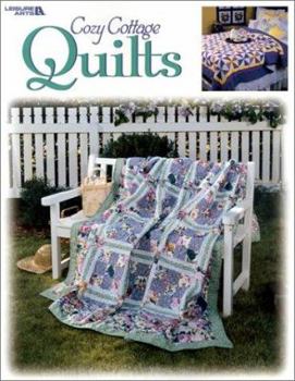 Paperback Cozy Cottage Quilts Book