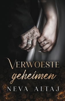 Paperback Verwoeste geheimen [Dutch] Book