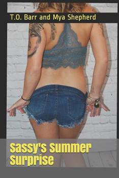 Paperback Sassy's Summer Surprise Book