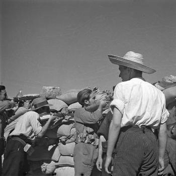 Gerda Taro: With Robert Capa as Photojournalist in the Spanish Civil War