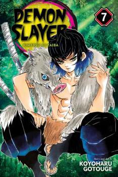 Paperback Demon Slayer: Kimetsu No Yaiba, Vol. 7 Book