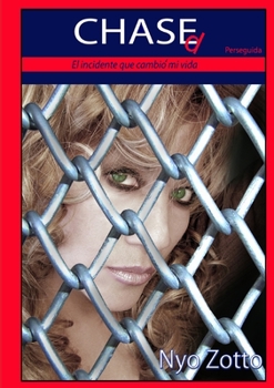 Paperback Chased (Perseguida) [Spanish] Book