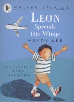 Paperback Leon Spreads His Wings Book