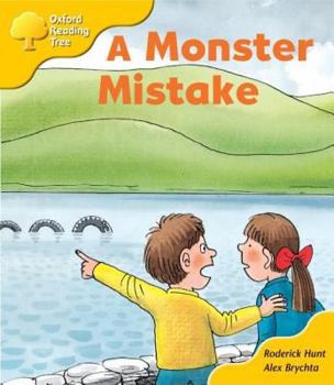 Paperback Oxford Reading Tree: Stage 5: More Storybooks: A Monster Mistake: Pack a Book