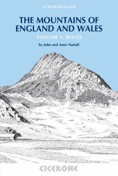 Paperback The Mountains of England and Wales: Wales Book