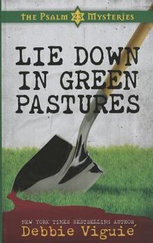Hardcover Lie Down in Green Pastures [Large Print] Book