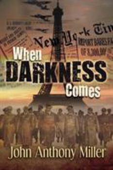 Paperback When Darkness Comes Book