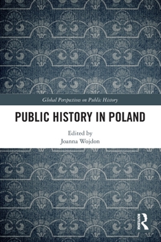 Paperback Public History in Poland Book