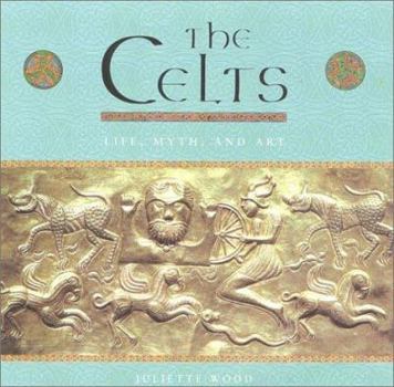 Paperback The Celts [With French Flaps] Book