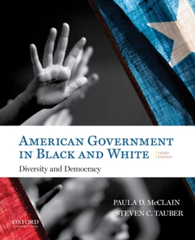 Paperback American Government in Black and White: Diversity and Democracy Book