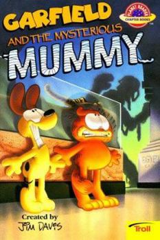 Paperback Garfield & the Mysterious Mummy Book