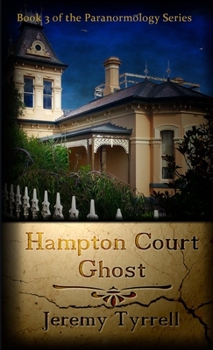 Paperback Hampton Court Ghost Book