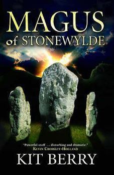 Paperback Magus of Stonewylde Book