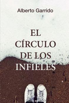 Paperback El círculo de los infieles [Spanish] Book