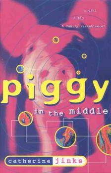 Paperback Piggy in the Middle Book