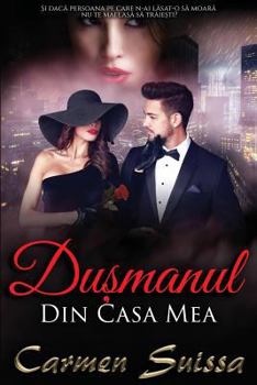 Paperback Dusmanul Din Casa Mea [Romanian] Book