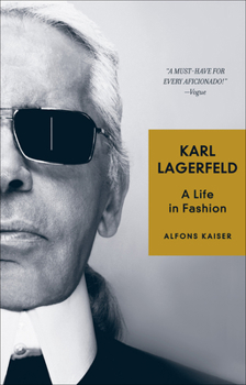 Paperback Karl Lagerfeld: A Life in Fashion Book