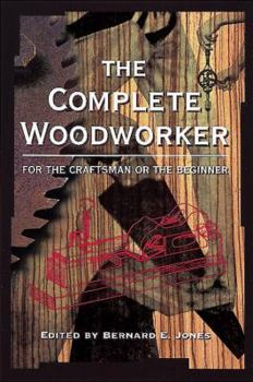 Paperback The Complete Woodworker Book