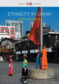 Paperback Ethnicity in China: A Critical Introduction Book