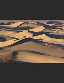 Paperback Beautiful Sand Dunes in Death Valley Book