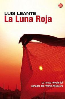 Paperback La Luna Roja = Red Moon [Spanish] Book