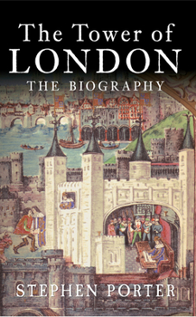 Paperback The Tower of London: The Biography Book